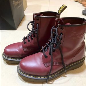 Dr.martens Burgundy Color